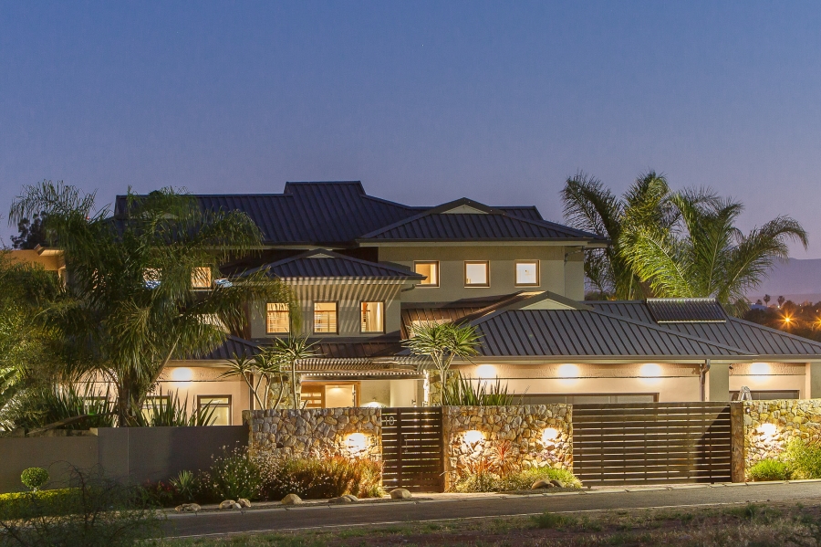 5 Bedroom Property for Sale in Oewersig Western Cape